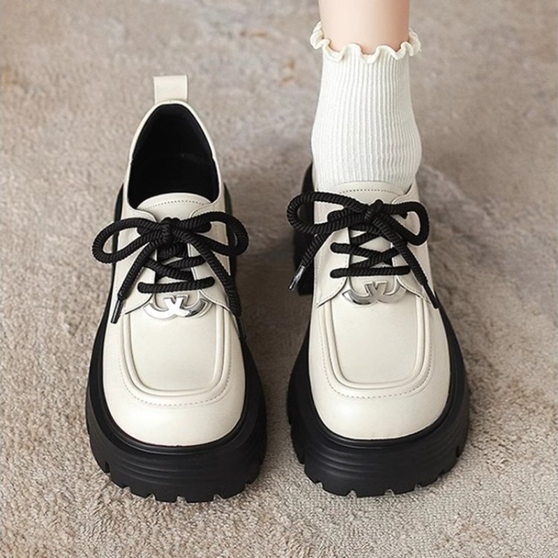Oxford Lace Up Women - Damskie białe oksfordki na platformie, okrągły