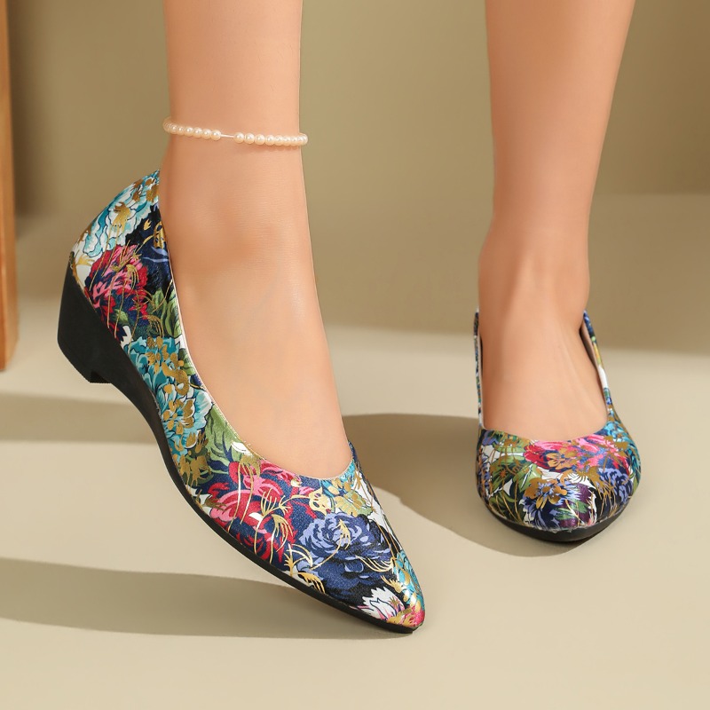 Women Shoes Xxl - Damskie czółenka na niskim obcasie 4