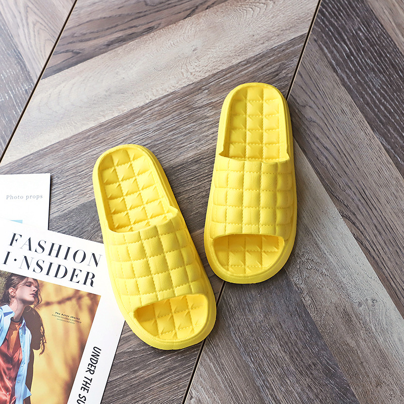 Letnie kapcie domowe 2026 dla  – Mule Slip On recenzja i cena