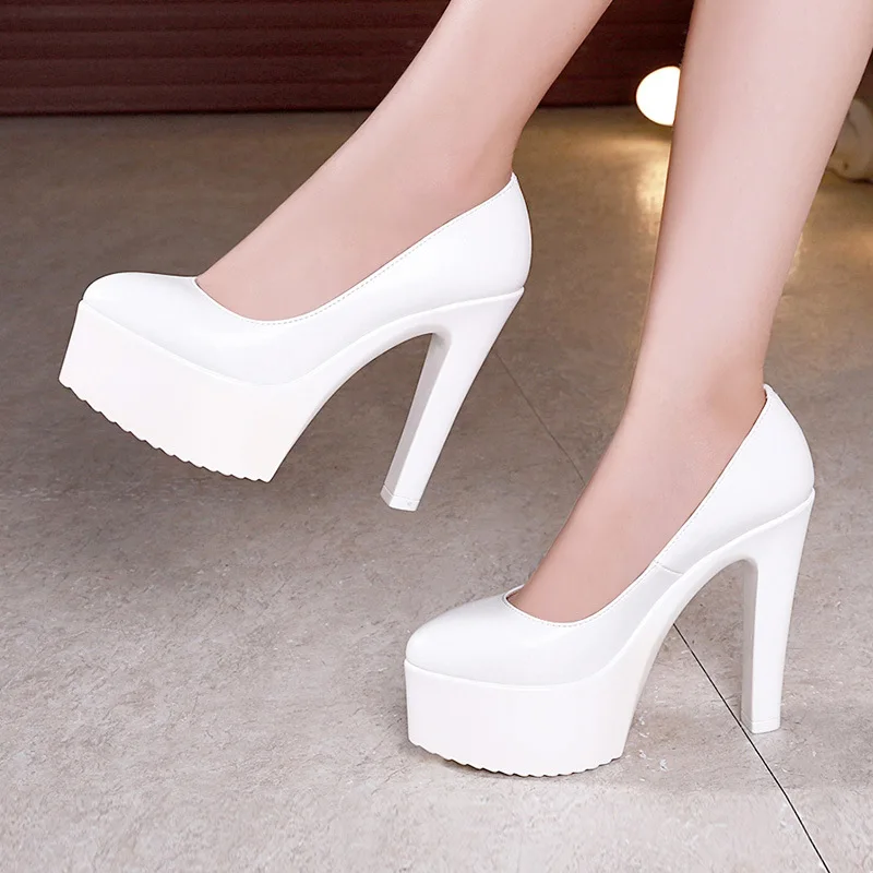 Buty na platformie Plus Size 3 – Court Heel Pointed recenzja i cena